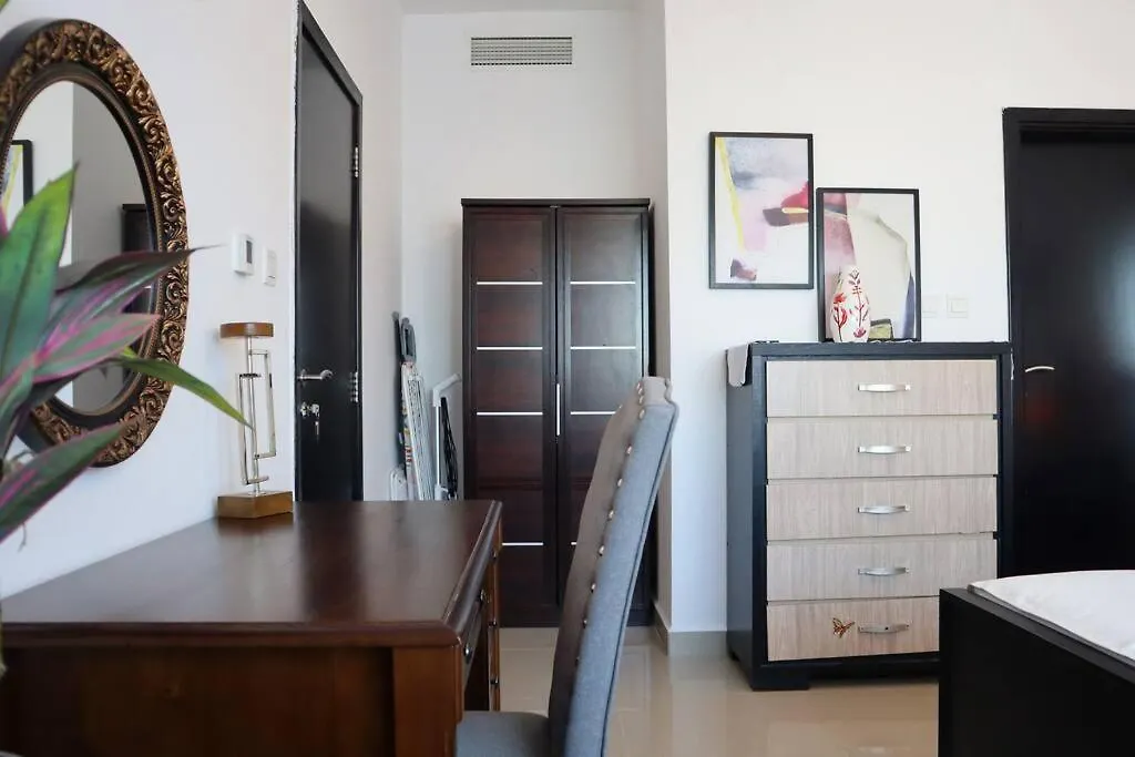 Divine 1Br Apartment In Al Reef. Abu Dhabi 0*,